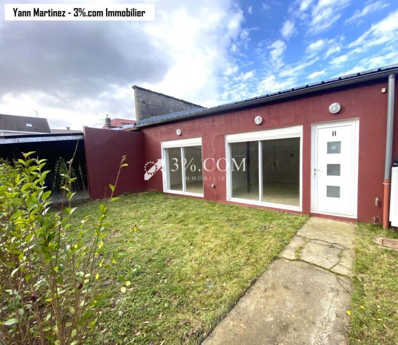 Casa de 3 dormitorios en Comines, France No. 358338