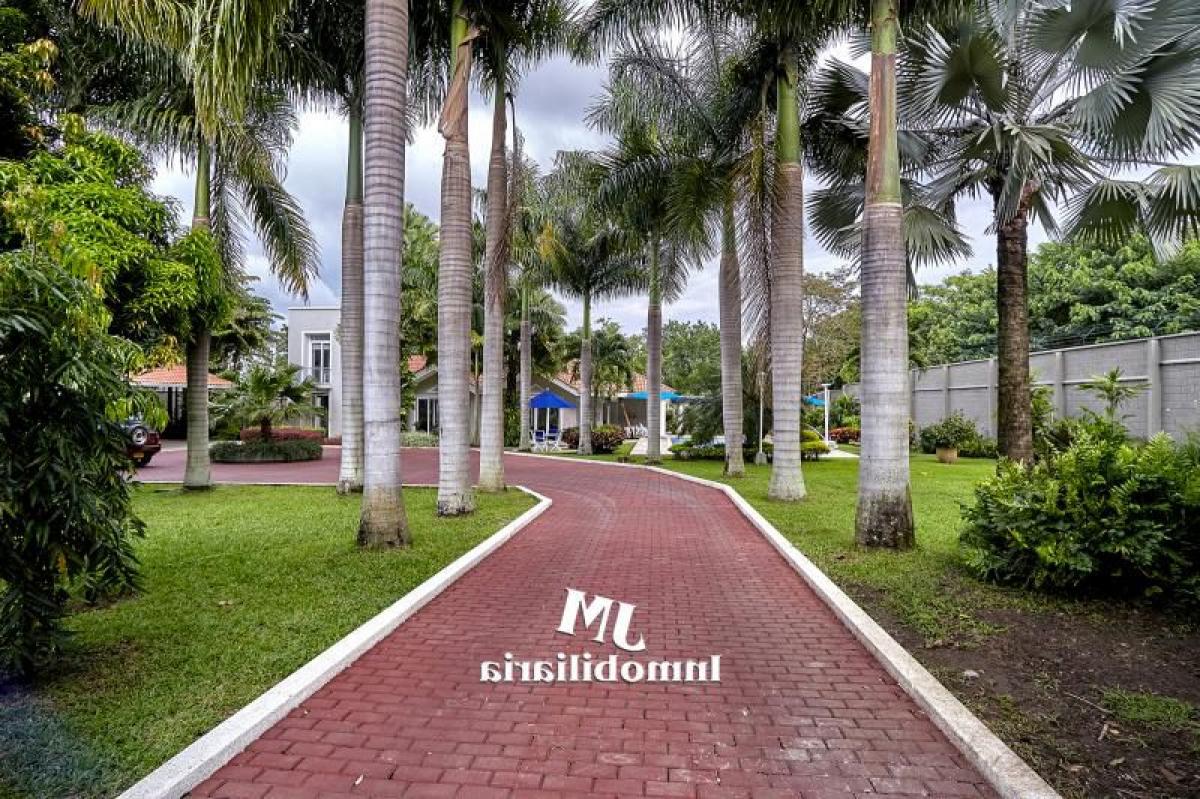 4 bedrooms House in Valle del Cauca, Colombia No. 4328