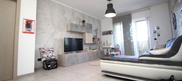 2 غرف نوم شقة في Canegrate, Italy رقم 33289 3