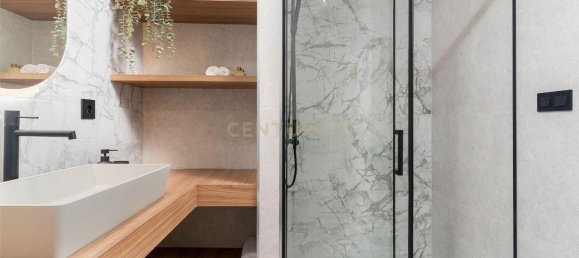 Apartamento de 3 dormitorios en Madrid, Spain No. 125043 19