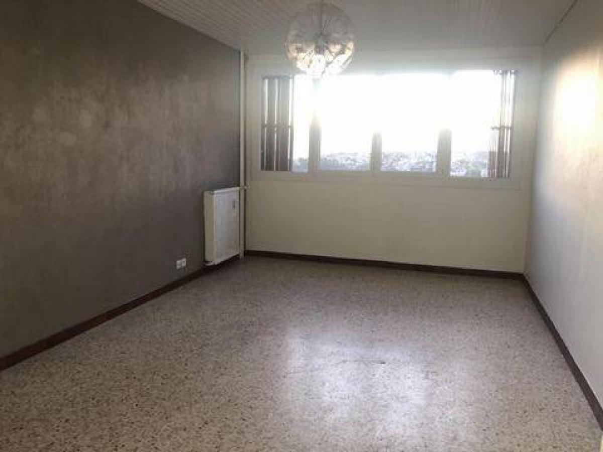 Кондоминиум  с 2 спальнями в Марсель, Франция № 16257