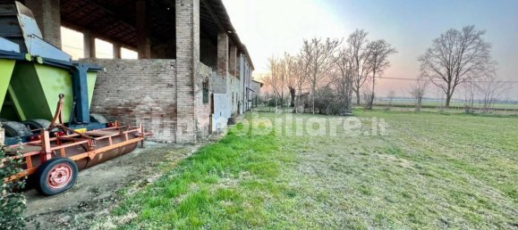 3 chambres Villa à San Giorgio Piacentino, Italy No. 63750 16