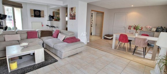 3 bedrooms House in Morainvilliers, France No. 170995 3