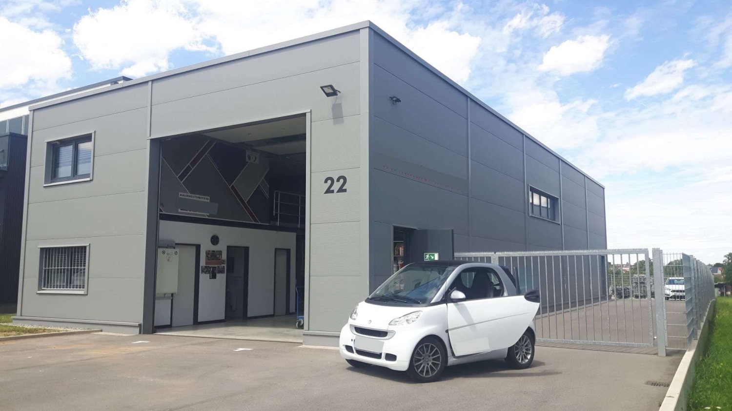 Entrepôt à Rems-Murr-Kreis, Germany 355m² No. 330755