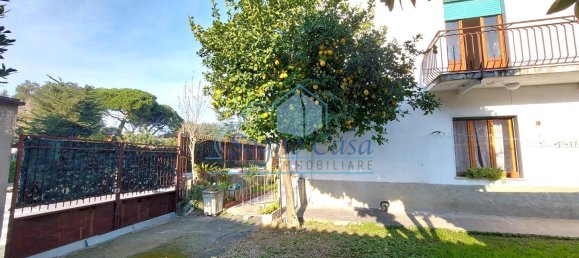 Casa de 3 dormitorios en Carrara, Italy No. 45686 6