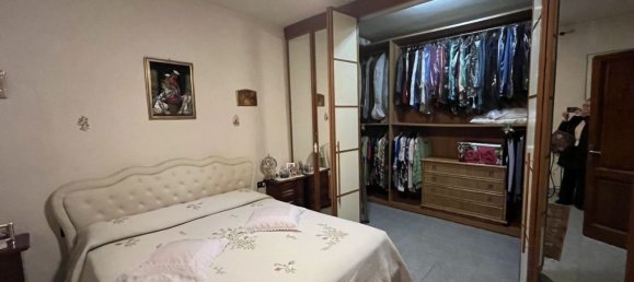 4-Zimmer Haus in Campi Bisenzio, Italy, Nr. 71290 13