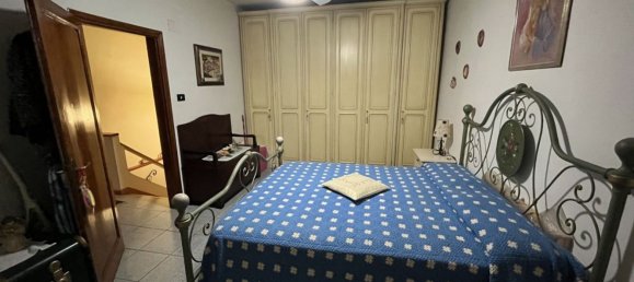 4-Zimmer Haus in Campi Bisenzio, Italy, Nr. 71290 17