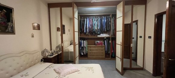 4-Zimmer Haus in Campi Bisenzio, Italy, Nr. 71290 12