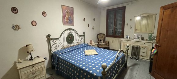 4-Zimmer Haus in Campi Bisenzio, Italy, Nr. 71290 18