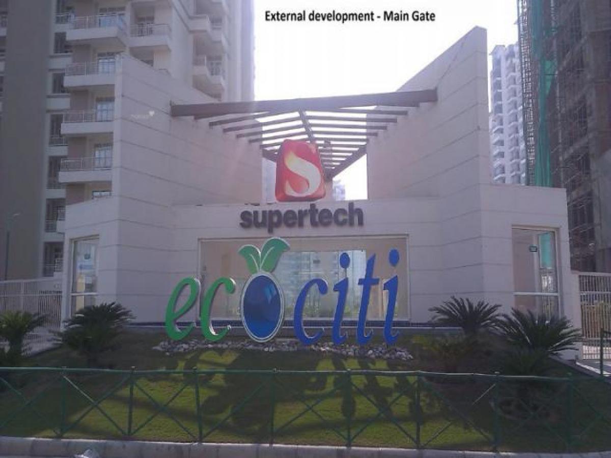 2 bedrooms House in Noida, India No. 48801