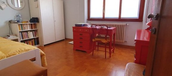 Квартира с 10 комнатами в Пезаро, Италия № 172068 4