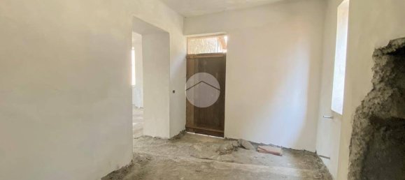 6 bedrooms House in Losine, Italy No. 378655 9