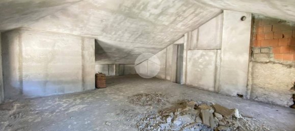 6 bedrooms House in Losine, Italy No. 378655 27