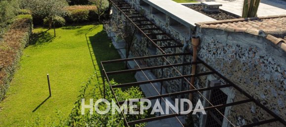 Дом с 9 комнатами в Ачи Кастелло, Италия № 306359 9