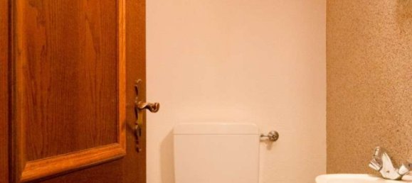 8-salle Propriété commerciale à Baden-Wurttemberg, Germany No. 51347 5