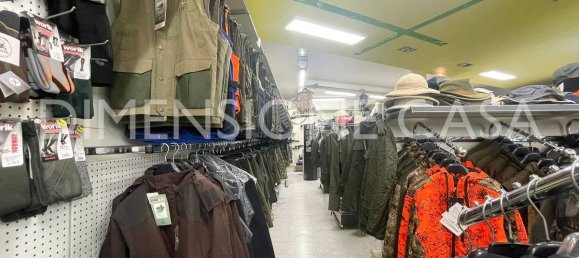 1 room Commercial property in Carpi, Italy No. 200022 6