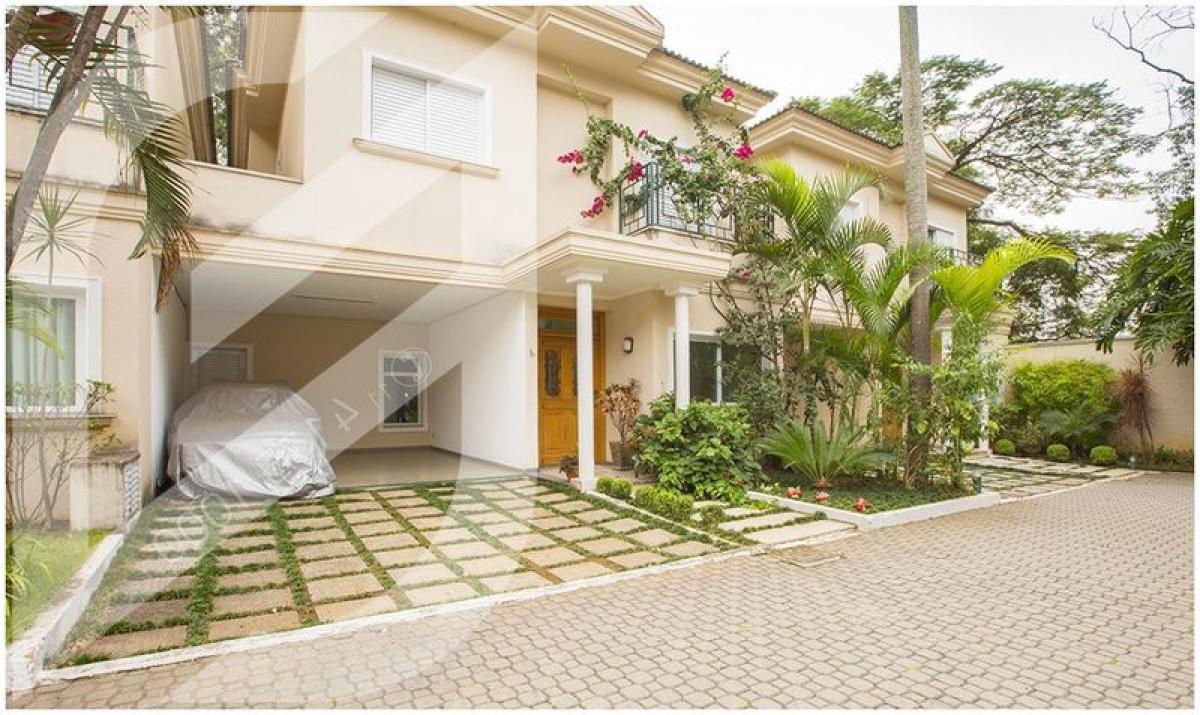 Casa de 4 dormitorios en Sao Paulo, Brazil No. 567977