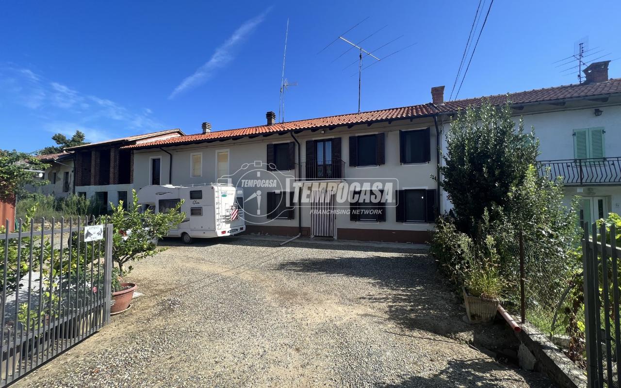 6غرفة منزل في Tigliole, Italy رقم 102825