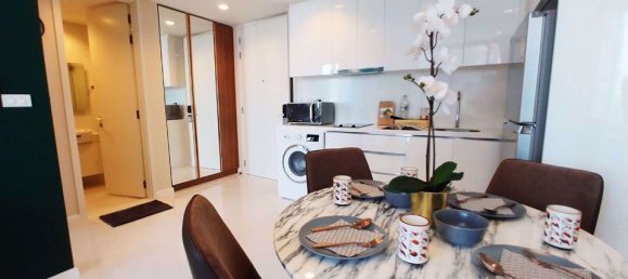 2 bedrooms Condo in Sathon, Thailand No. 9829 6