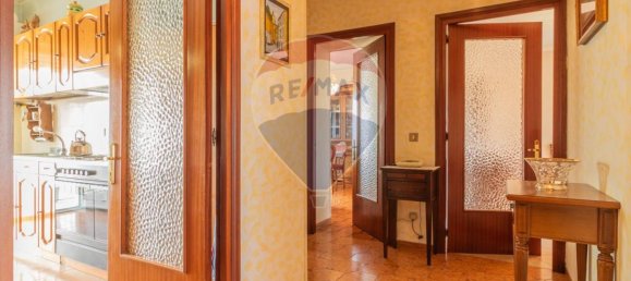 Apartamento de 2 dormitorios en Ischia di Castro, Italy No. 308673 2