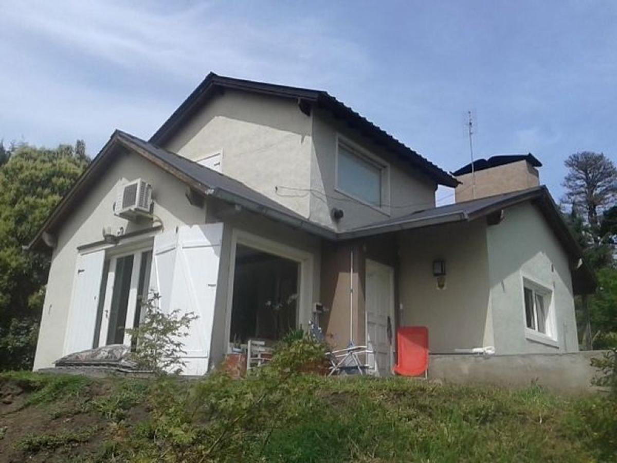 2 bedrooms House in General Pueyrredon, Argentina No. 54214