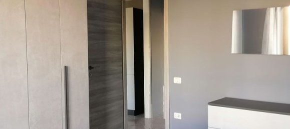 Квартира с 2 комнатами в Лечче, Италия № 25935 10