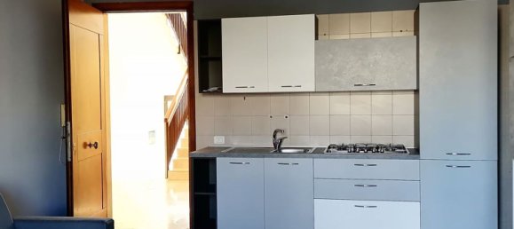 Квартира с 2 комнатами в Лечче, Италия № 25935 7