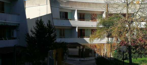 Квартира с 2 комнатами в Лечче, Италия № 25935 18