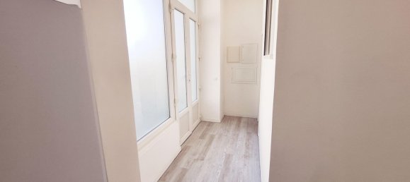 Gewerbliche Immobilie in Almada, Portugal 40m², Nr. 46638 11