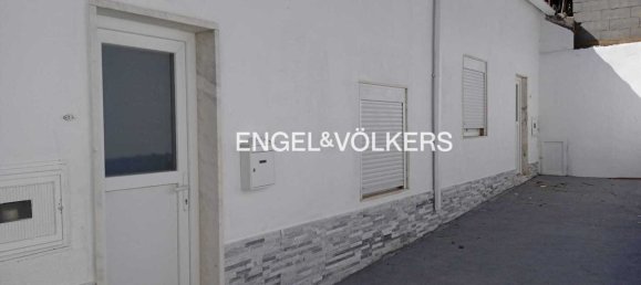 9 bedrooms House in Lisbon, Portugal No. 135023 4