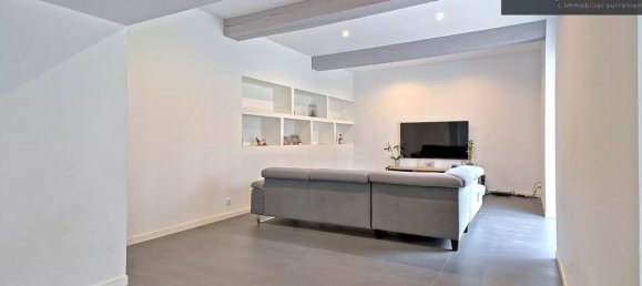 Casa de 5 dormitorios en Chateaubourg, France No. 206575 9