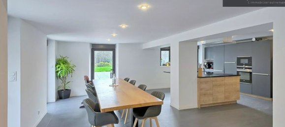 Casa de 5 dormitorios en Chateaubourg, France No. 206575 2