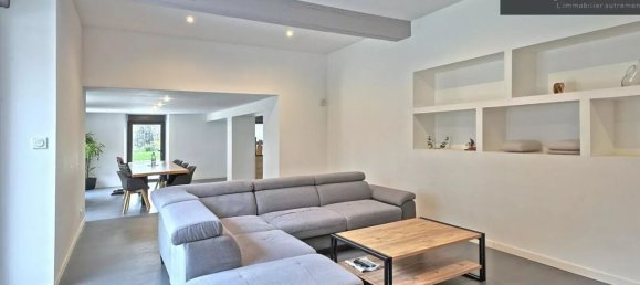 Casa de 5 dormitorios en Chateaubourg, France No. 206575 8