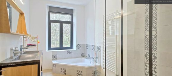 Casa de 5 dormitorios en Chateaubourg, France No. 206575 16