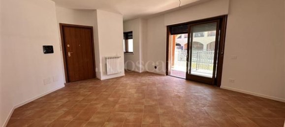 Apartamento de 3 habitaciónes en Fiumicino, Italy No. 291964 4
