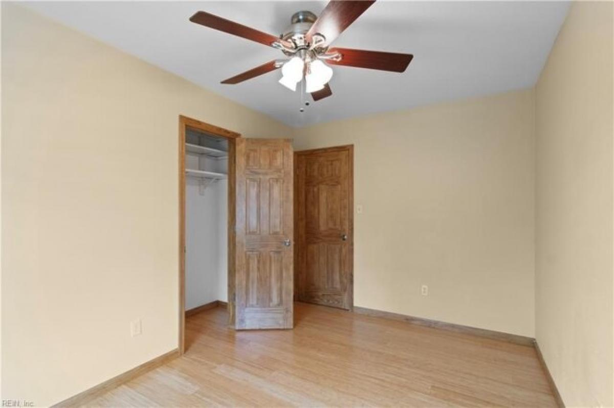 Casa de 3 dormitorios en Newport News, USA No. 381257