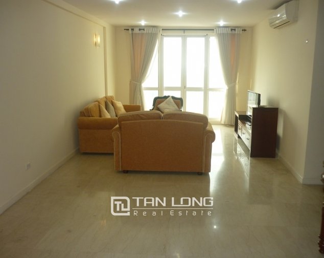 Квартира с 4 спальнями в Тэйхо, Вьетнам № 2169