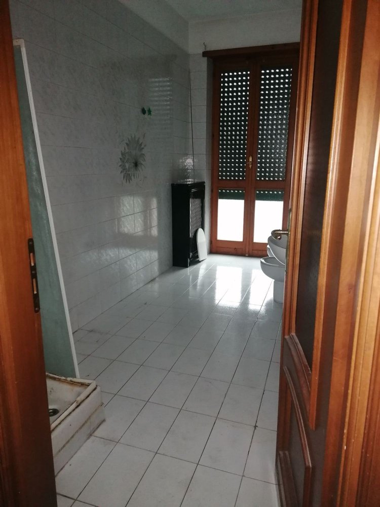 5-Zimmer Wohnung in Collegno, Italy, Nr. 172322