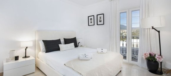 2 bedrooms Penthouse in Marbella, Spain No. 44569 8