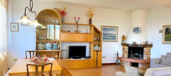 6 rooms House in Pomarance, Italy No. 139935 7