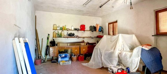 6 rooms House in Pomarance, Italy No. 139935 16