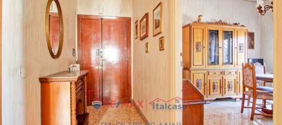 3 Schlafzimmer Wohnung in Rome, Italy, Nr. 371506 5