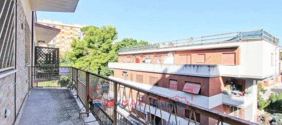 3 Schlafzimmer Wohnung in Rome, Italy, Nr. 371506 12