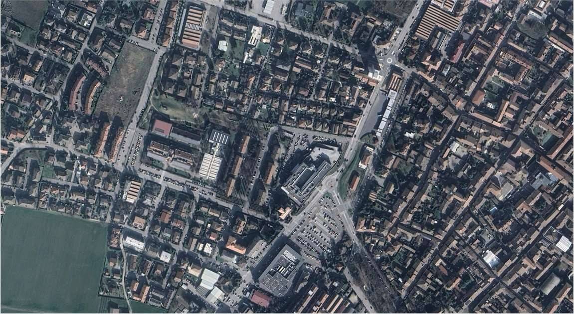 Escritório de 1 divisão em Cento, Italy N.º 258277