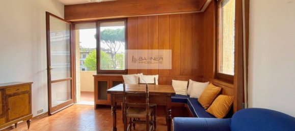 Квартира с 2 спальнями в Виареджо, Италия № 93876 15