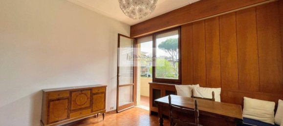 Квартира с 2 спальнями в Виареджо, Италия № 93876 20