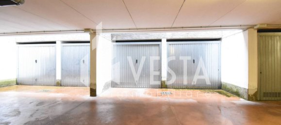 Garaje en Osnago, Italy 15 m² No. 327330 7