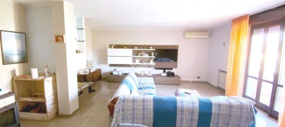 Квартира с 3 комнатами в Самарате, Италия № 175973 13