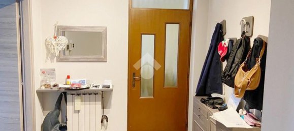 Квартира с 3 комнатами в Самарате, Италия № 175973 11