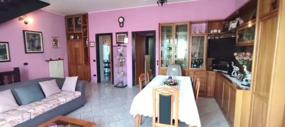 Дом с 4 спальнями в Севезо, Италия № 364345 3